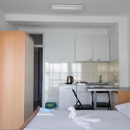 Apartments Ivica - Beachfront Drvenik  Εξωτερικό φωτογραφία