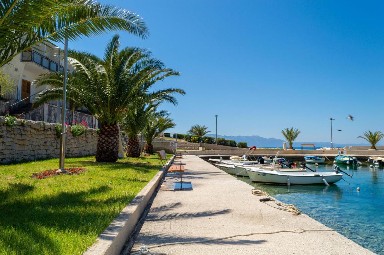 Apartments Ivica - Beachfront Drvenik  Εξωτερικό φωτογραφία