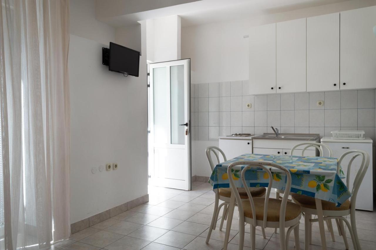 Apartments Ivica - Beachfront Drvenik  Εξωτερικό φωτογραφία
